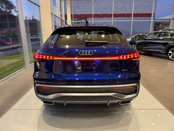 AUDI Q5 2.0 TFSI GASOLINA SPORTBACK S LINE QUATTRO S TRONIC AUDI Q5 2.0 TFSI GASOLINA SPORTBACK S LINE QUATTRO S TRONIC